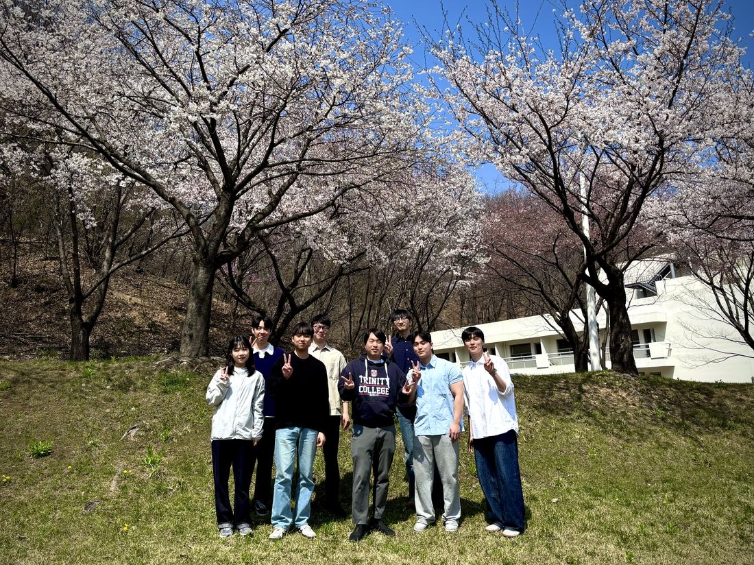 Lab group photo, spring 2025